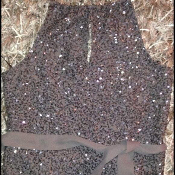 BCBG sequin tank - gray with ribbon - sz 4 NWT - Picture 1 of 3